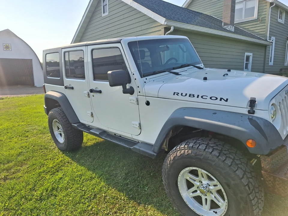 2010 Jeep JK Wrangler - Image 2 of 24