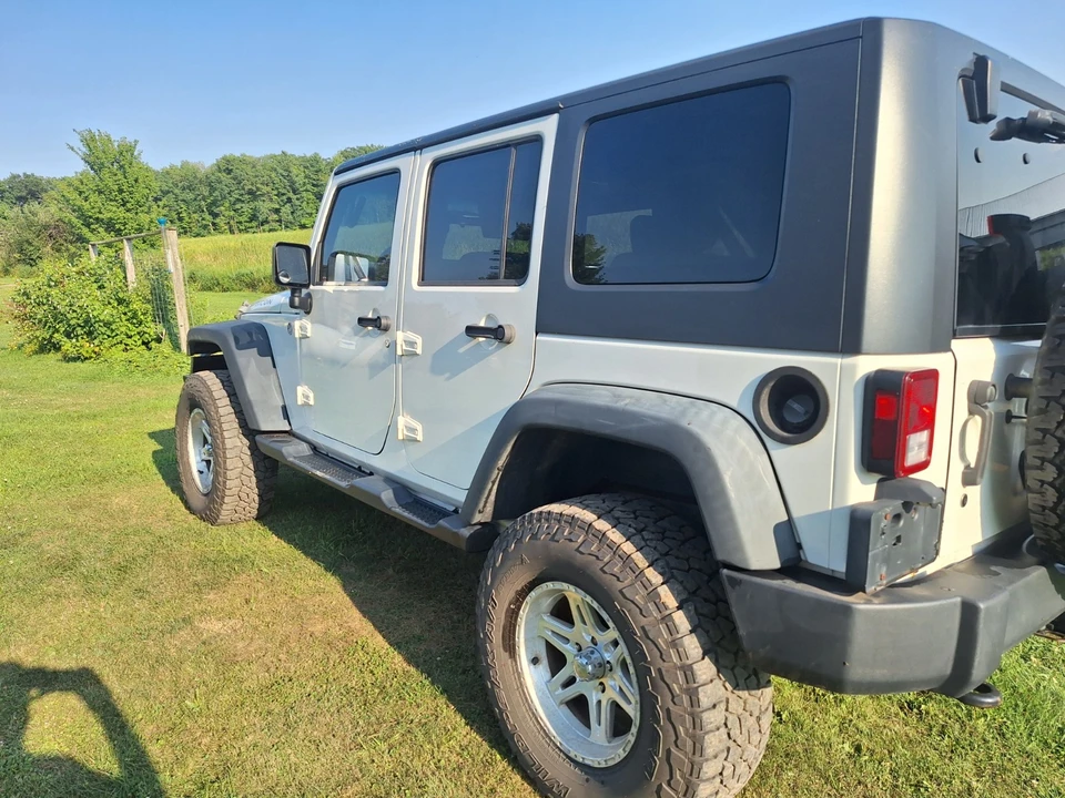 2010 Jeep JK Wrangler - Image 4 of 24