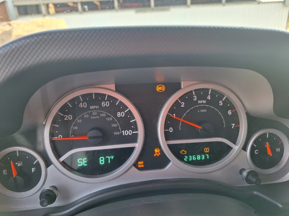2010 Jeep JK Wrangler - Image 6 of 24