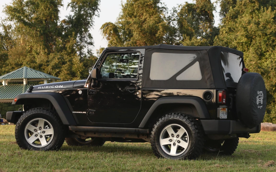 2010 Jeep JK Wrangler - Image 15 of 31