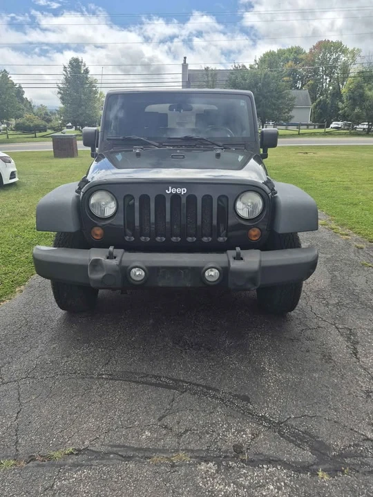 2010 Jeep JK Wrangler - Image 2 of 10