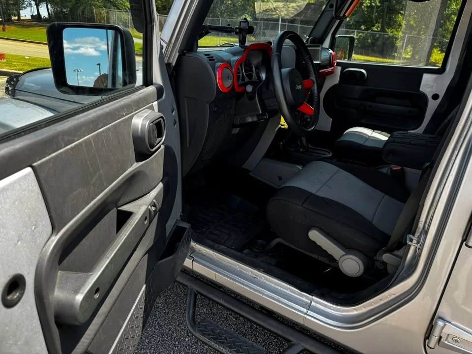 2010 Jeep JK Wrangler - Image 7 of 12