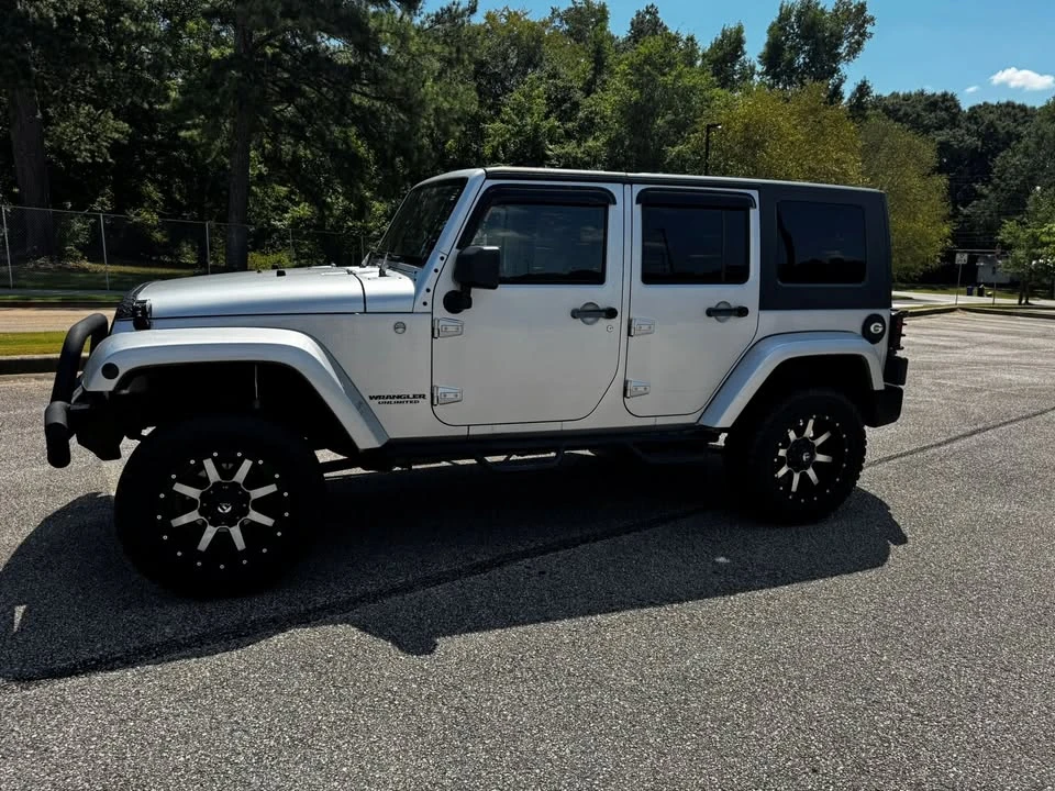 2010 Jeep JK Wrangler - Image 4 of 12