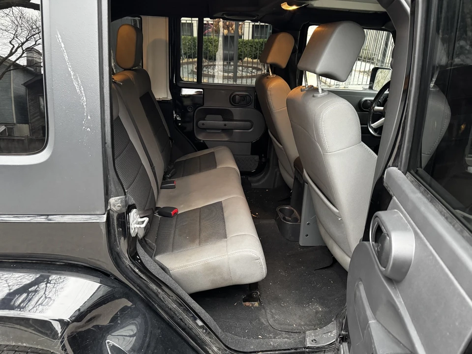 2010 Jeep JK Wrangler - Image 15 of 19