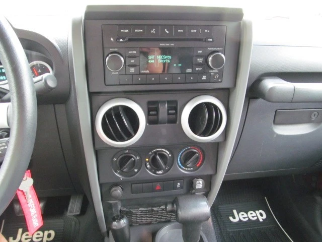 2010 Jeep JK Wrangler - Image 13 of 19