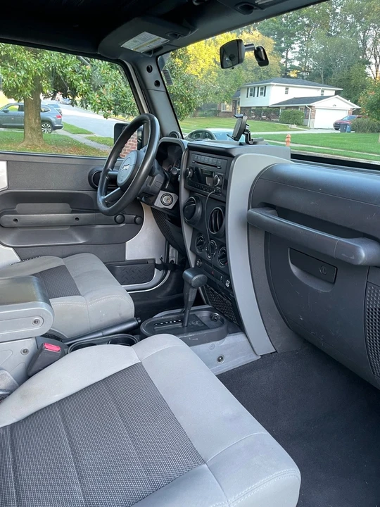 2010 Jeep JK Wrangler - Image 2 of 6