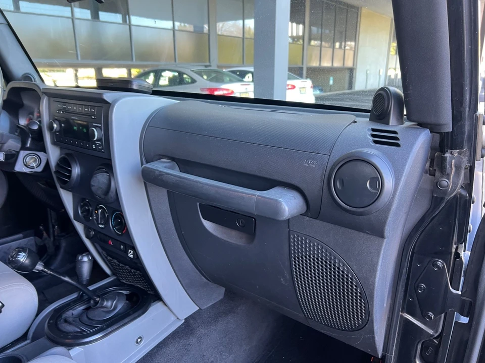 2010 Jeep JK Wrangler - Image 8 of 21