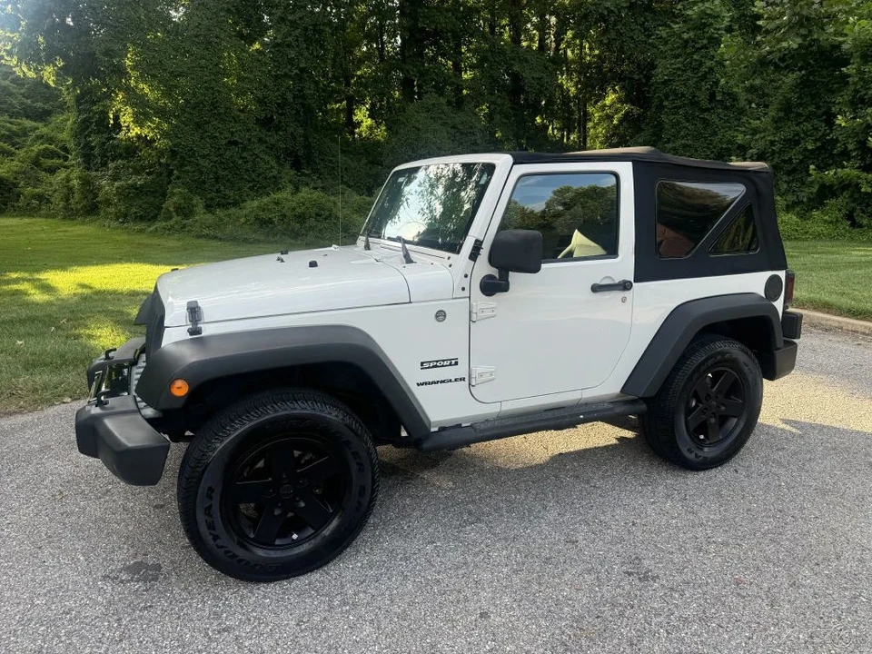 2010 Jeep JK Wrangler - Image 3 of 21