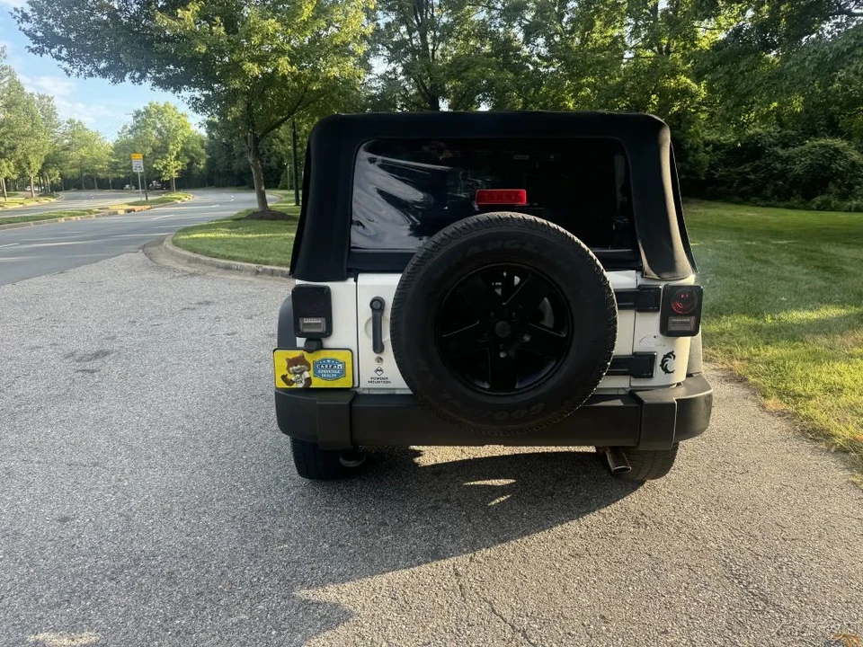 2010 Jeep JK Wrangler - Image 7 of 21