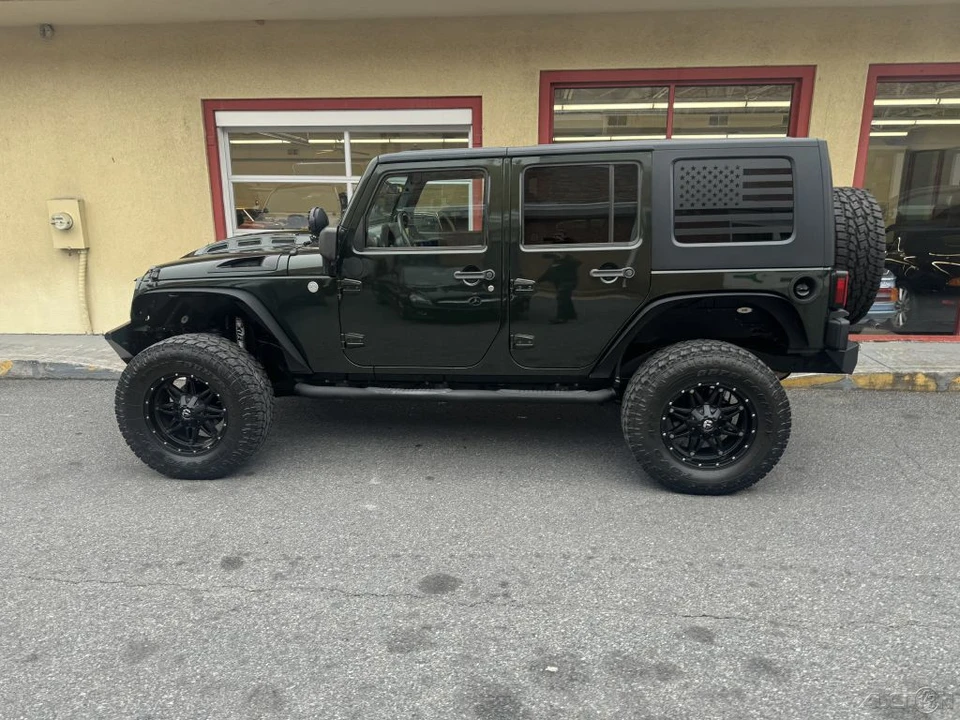 2010 Jeep JK Wrangler - Image 23 of 24