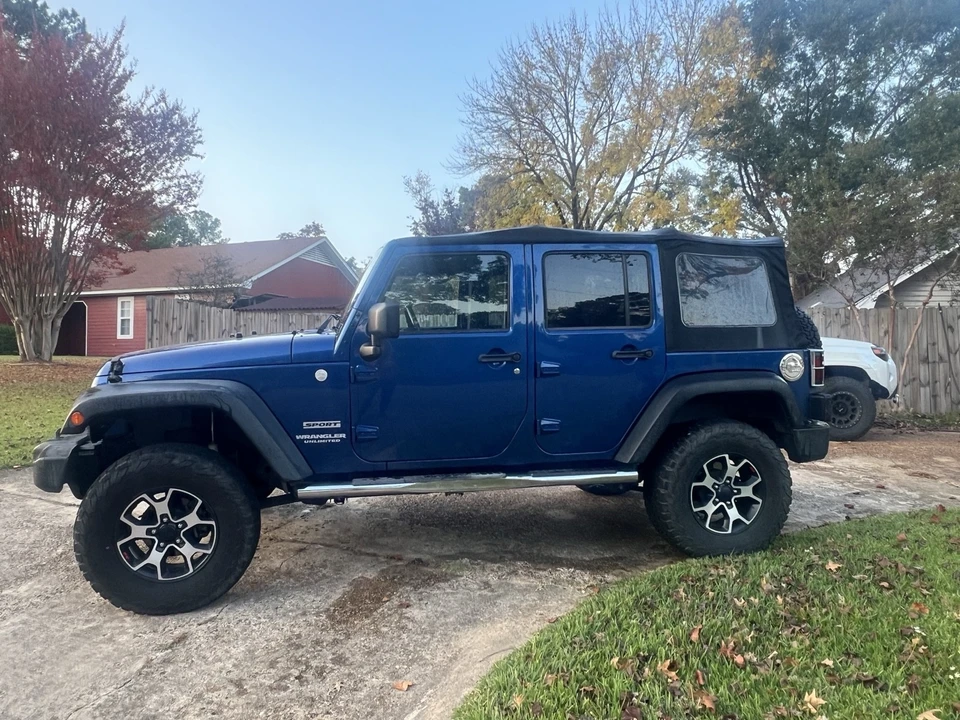 2010 Jeep JK Wrangler - Image 3 of 20