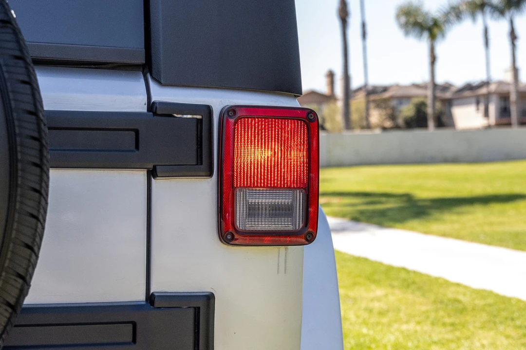 2010 Jeep JK Wrangler - Image 23 of 31