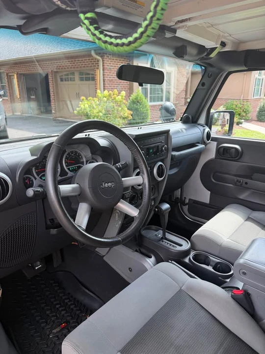 2010 Jeep JK Wrangler - Image 8 of 11
