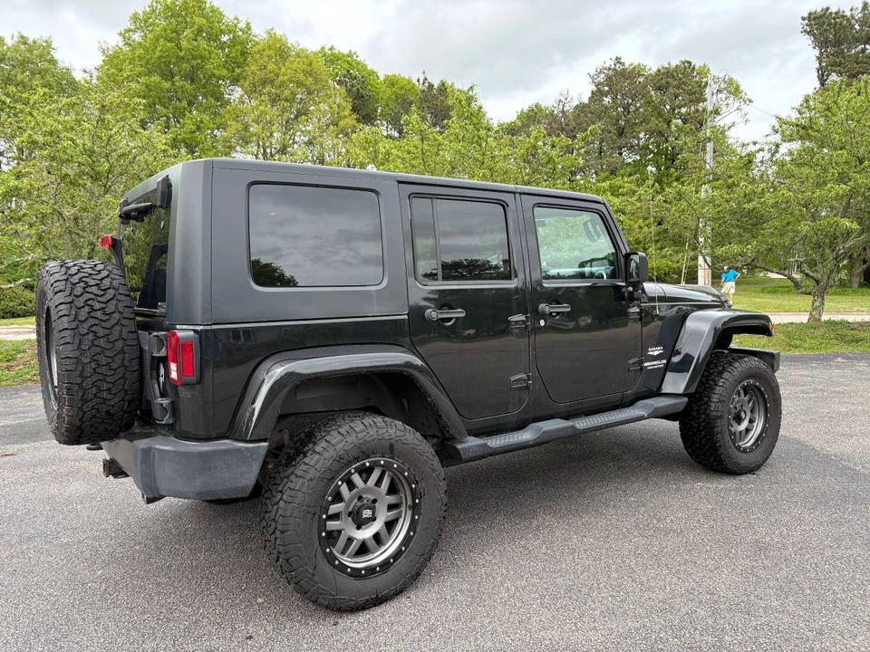 2010 Jeep JK Wrangler - Image 15 of 17