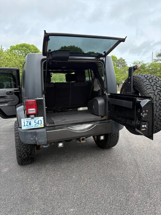 2010 Jeep JK Wrangler - Image 9 of 17