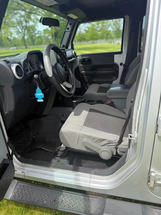 2010 Jeep JK Wrangler - Image 6 of 14