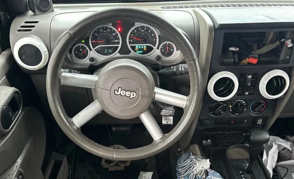 2010 Jeep JK Wrangler - Image 9 of 10