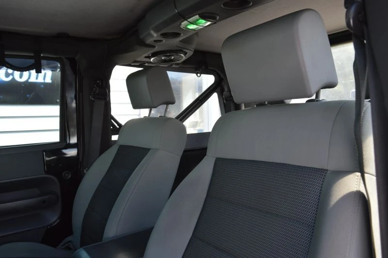 2010 Jeep JK Wrangler - Image 11 of 12
