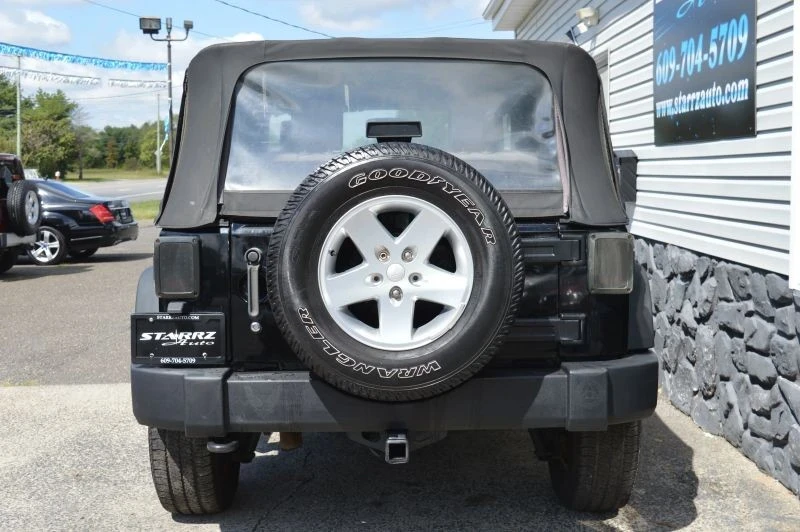 2010 Jeep JK Wrangler - Image 4 of 12