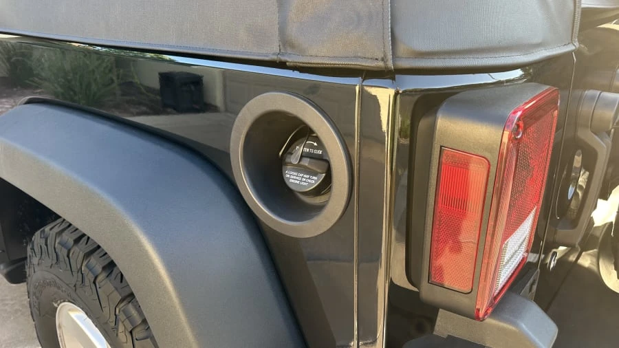 2010 Jeep JK Wrangler - Image 16 of 31