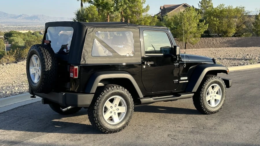 2010 Jeep JK Wrangler - Image 3 of 31