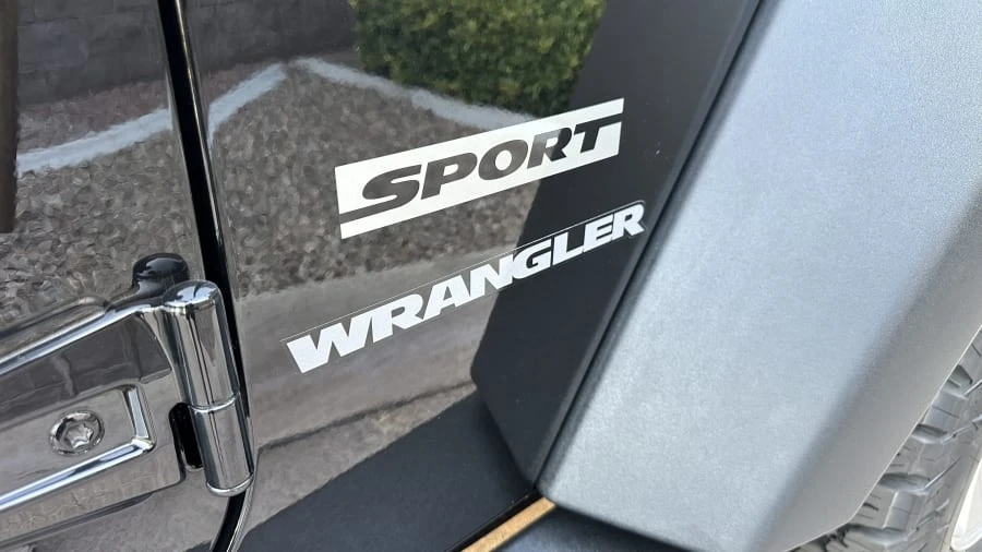 2010 Jeep JK Wrangler - Image 15 of 31