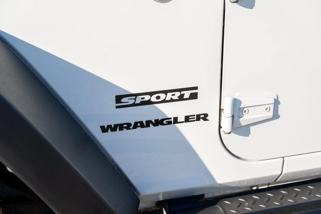 2010 Jeep JK Wrangler - Image 27 of 31