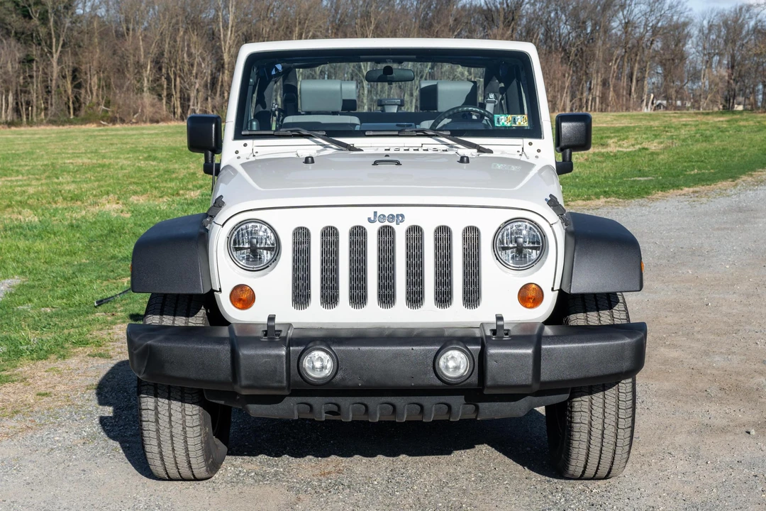 2010 Jeep JK Wrangler - Image 2 of 31