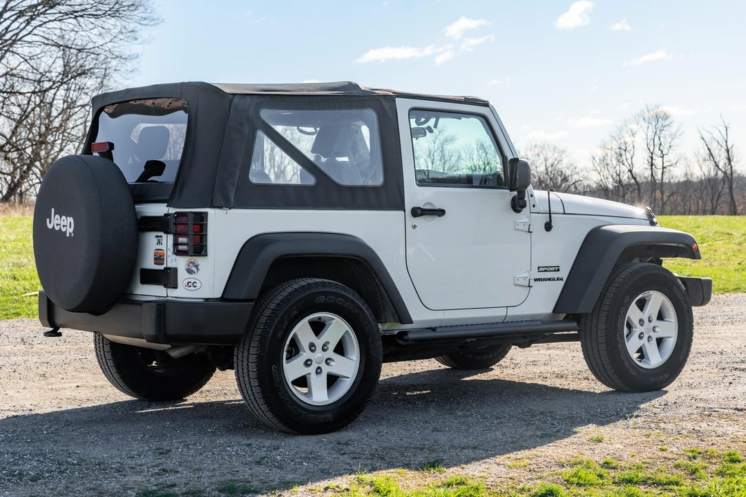 2010 Jeep JK Wrangler - Image 4 of 31