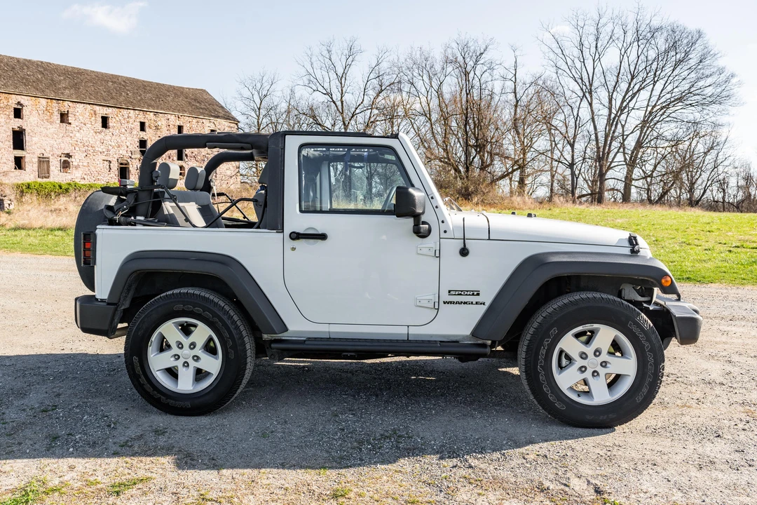 2010 Jeep JK Wrangler - Image 10 of 31