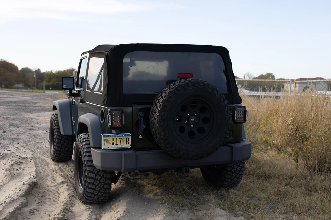 2010 Jeep JK Wrangler - Image 23 of 31