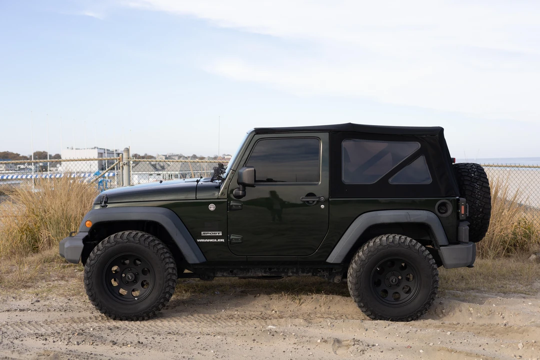 2010 Jeep JK Wrangler - Image 15 of 31