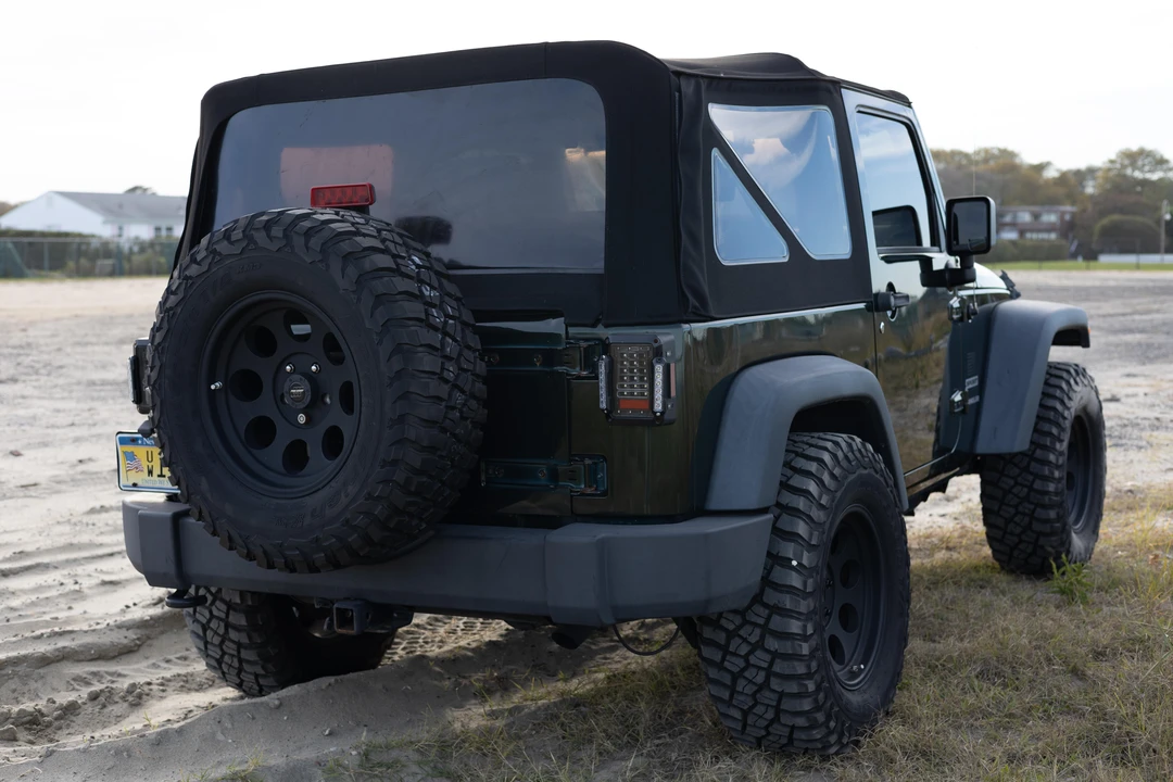 2010 Jeep JK Wrangler - Image 26 of 31