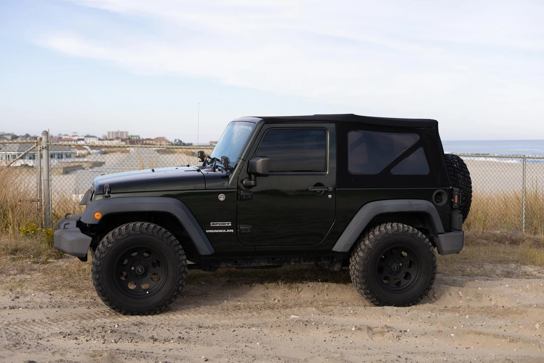 2010 Jeep JK Wrangler - Image 14 of 31