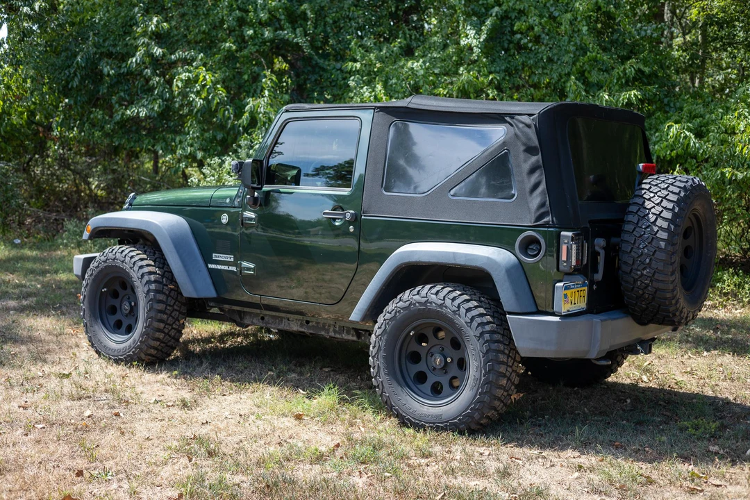 2010 Jeep JK Wrangler - Image 19 of 31