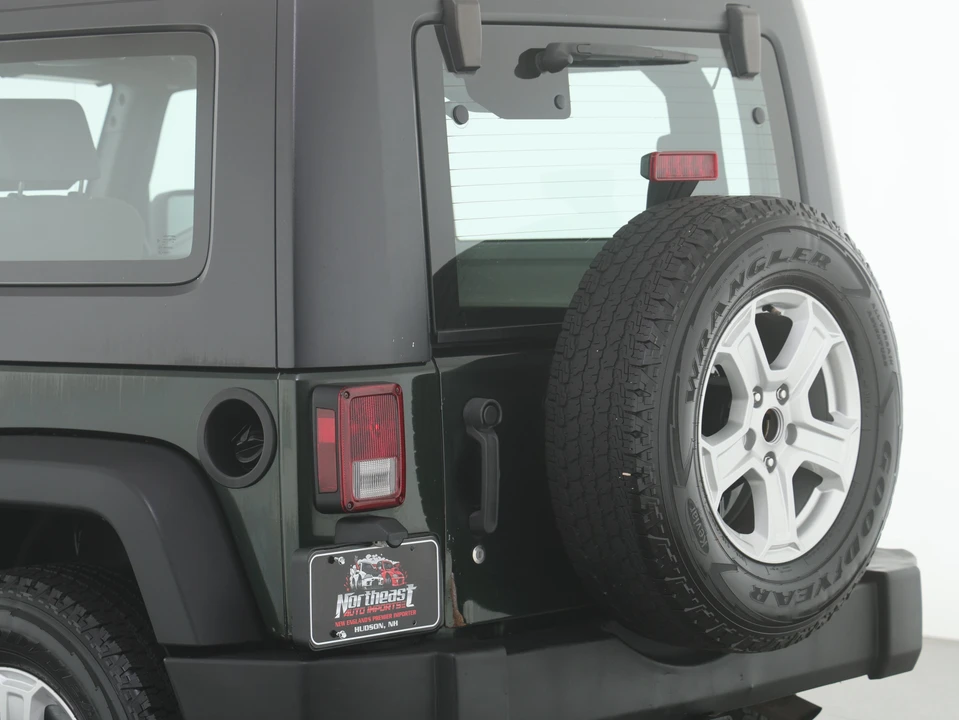 2010 Jeep JK Wrangler - Image 19 of 31