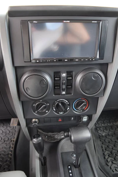 2010 Jeep JK Wrangler - Image 8 of 12