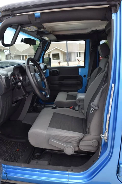 2010 Jeep JK Wrangler - Image 5 of 12