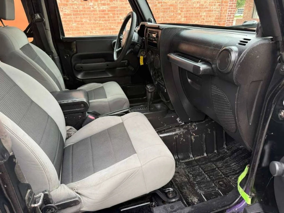 2010 Jeep JK Wrangler - Image 17 of 21