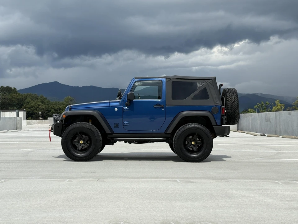 2010 Jeep JK Wrangler - Image 19 of 31