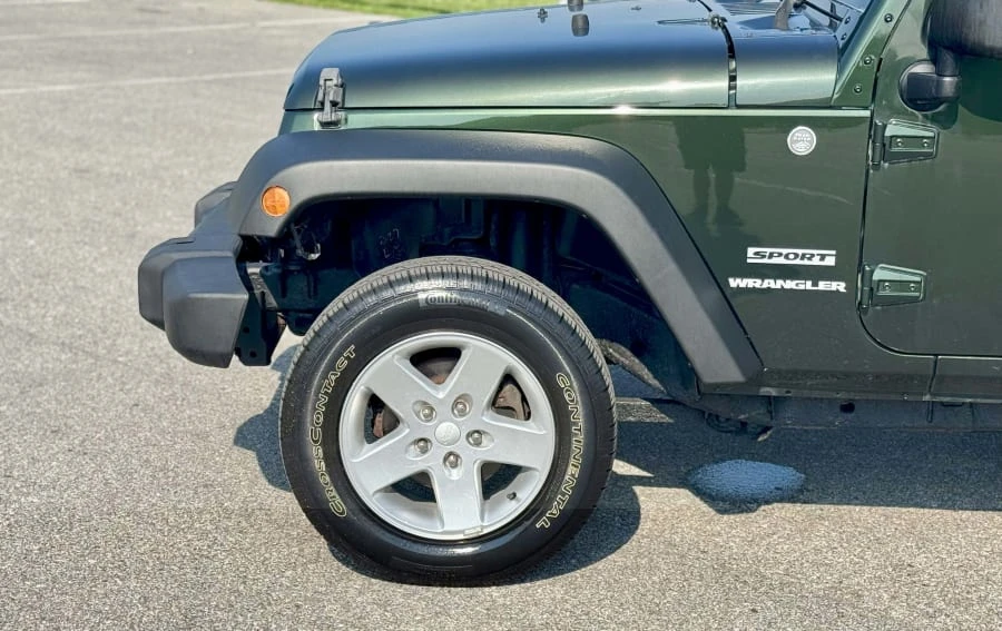 2010 Jeep JK Wrangler - Image 11 of 25