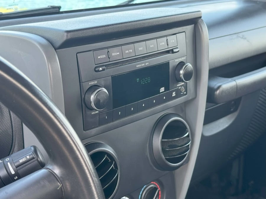 2010 Jeep JK Wrangler - Image 18 of 25