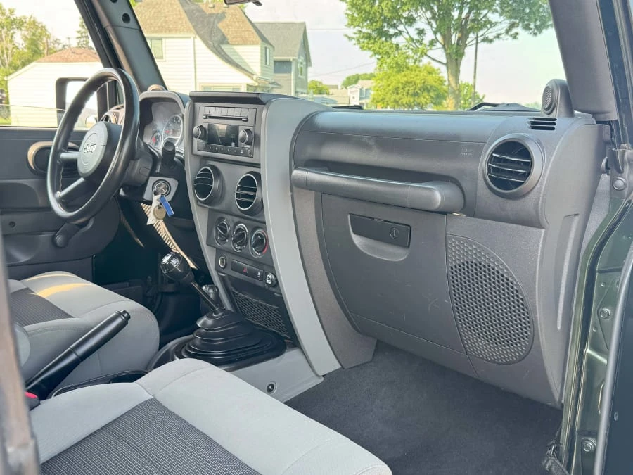 2010 Jeep JK Wrangler - Image 24 of 25