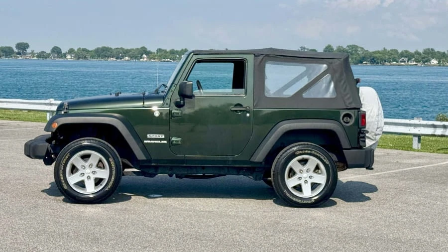 2010 Jeep JK Wrangler - Image 2 of 25