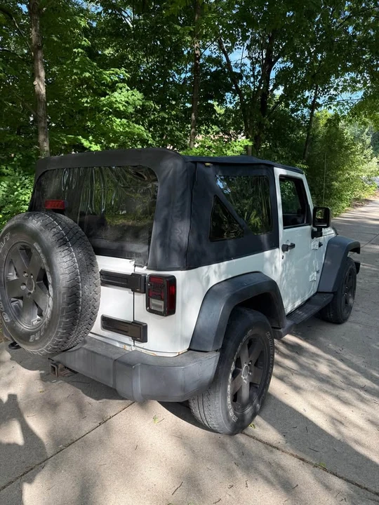 2010 Jeep JK Wrangler - Image 5 of 9
