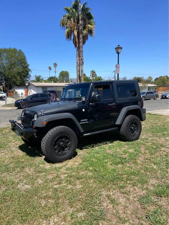 2010 Jeep JK Wrangler - Image 2 of 7