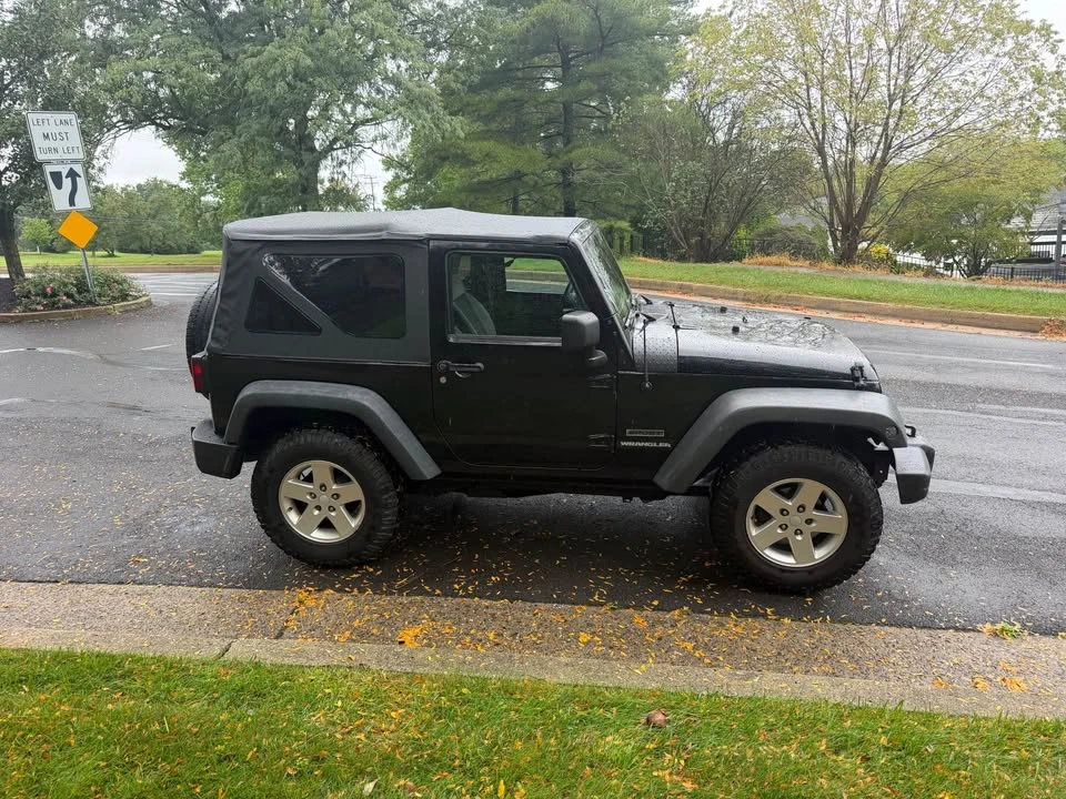 2010 Jeep JK Wrangler - Image 5 of 17