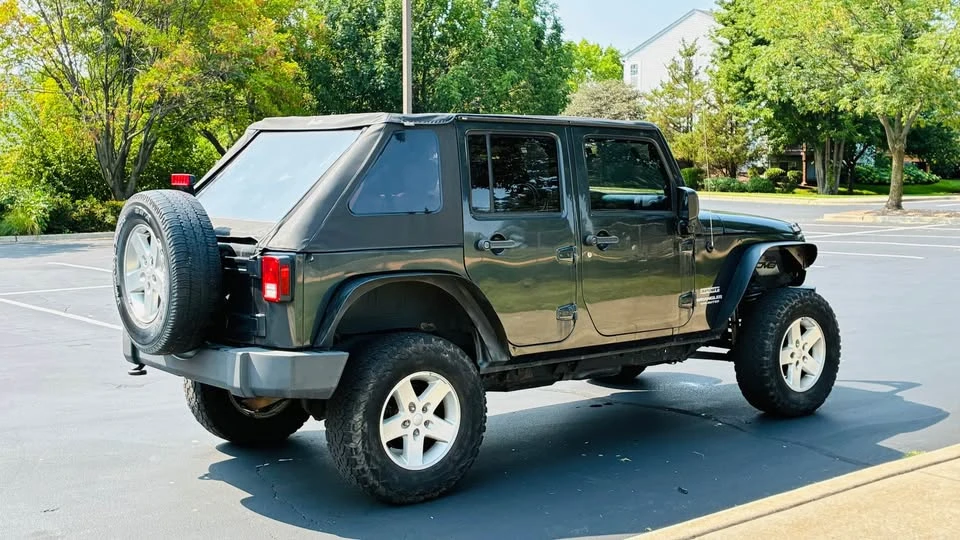 2010 Jeep JK Wrangler - Image 3 of 9