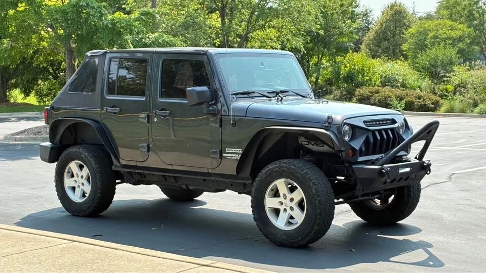 2010 Jeep JK Wrangler - Image 2 of 9