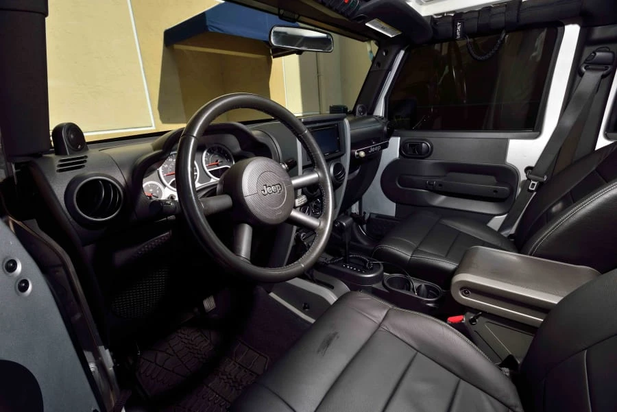 2010 Jeep JK Wrangler - Image 4 of 12
